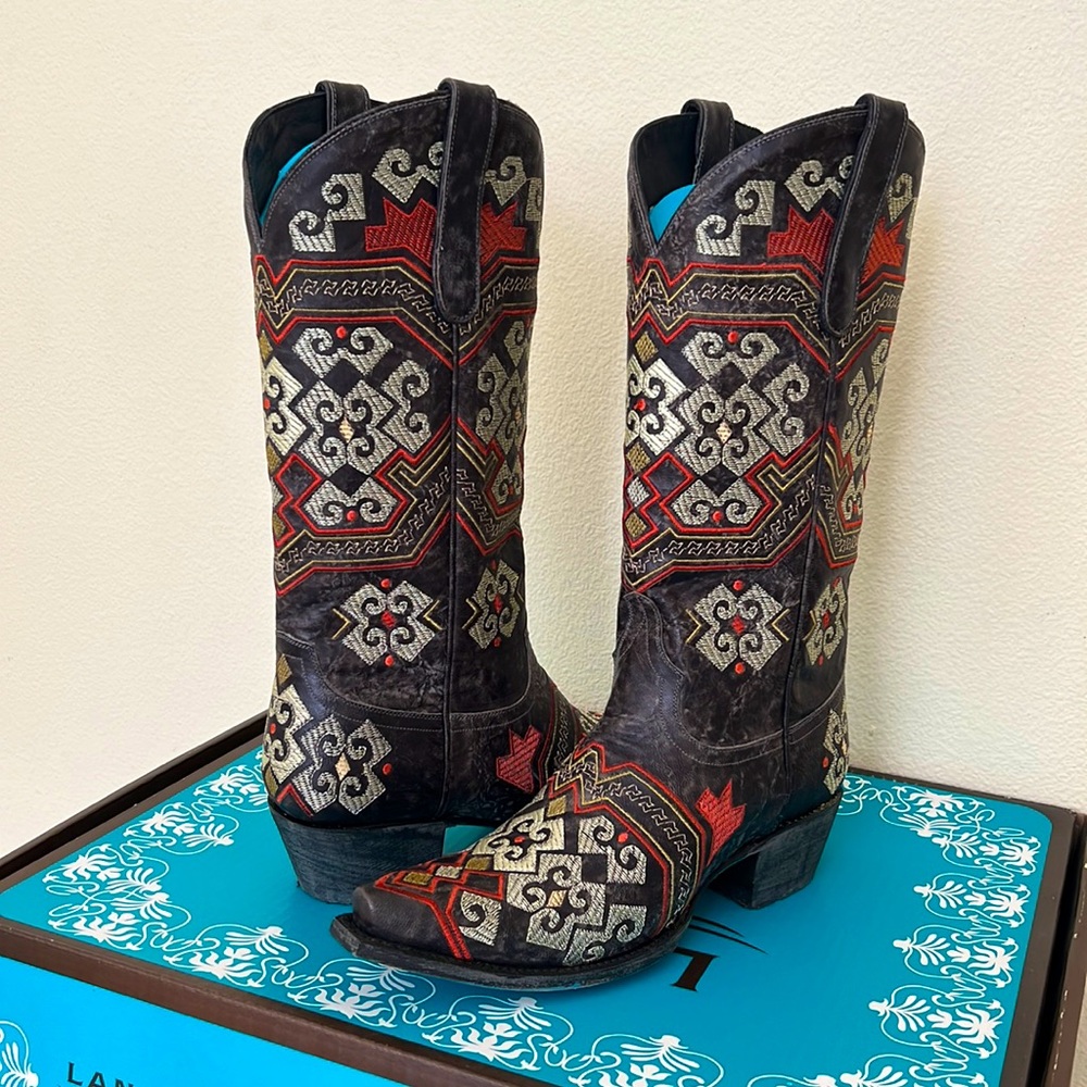 Lane Boots Yaretzi